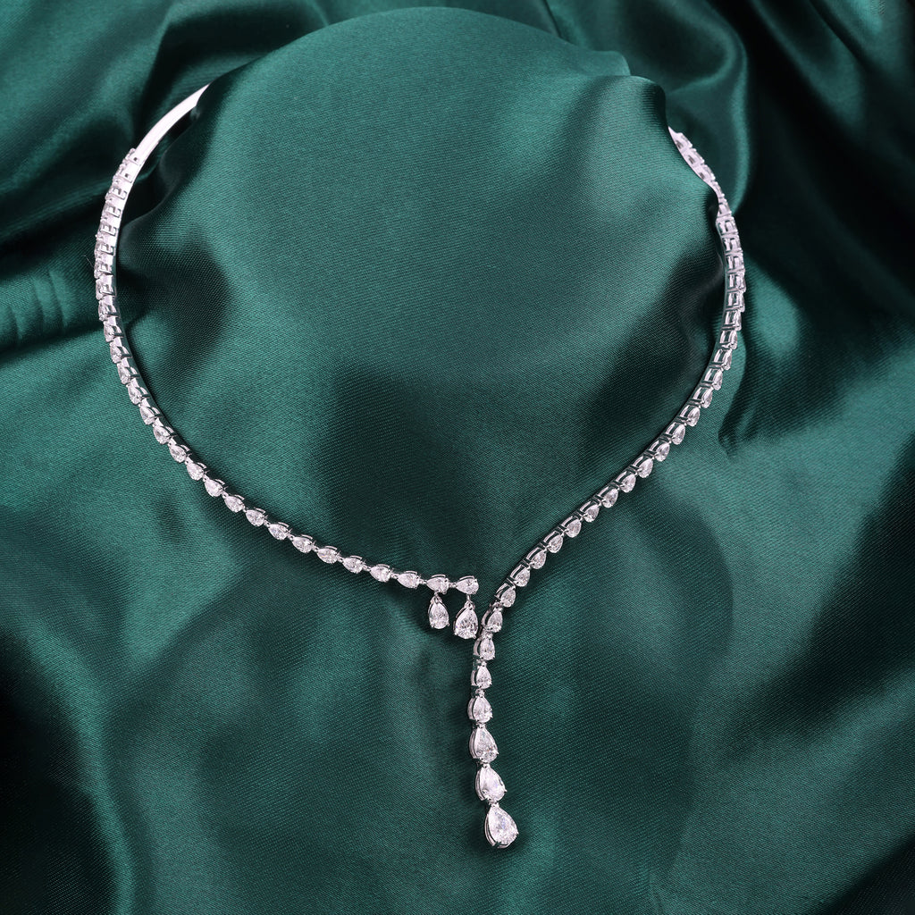 Timeless Fine Gold Graduated Pear Cut Diamond Choker Necklace