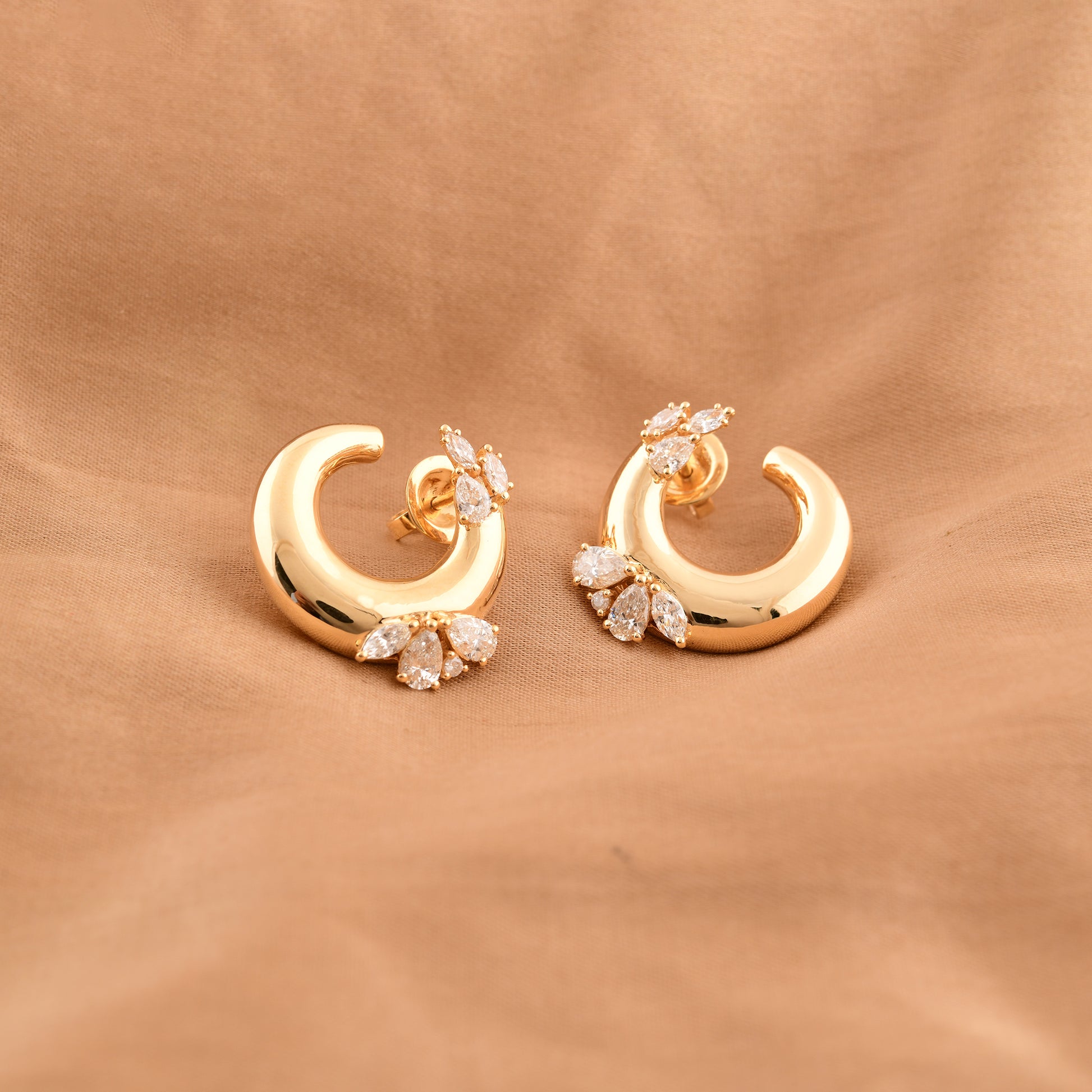 1.40 Ct H/SI Diamond Crescent Moon Huggie Earrings