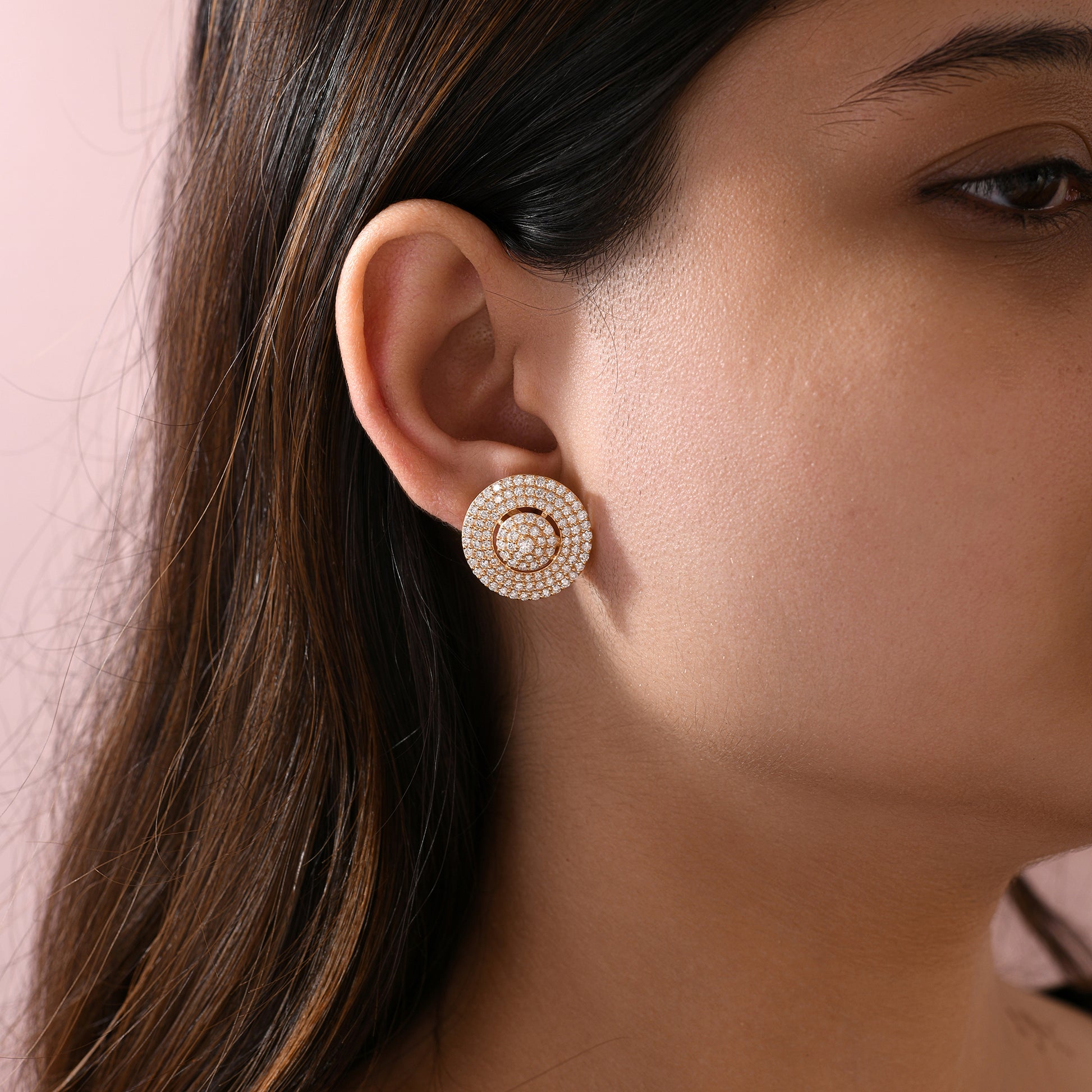 Exquisite Natural Round Diamond Cluster Stud Earrings in Fine Gold