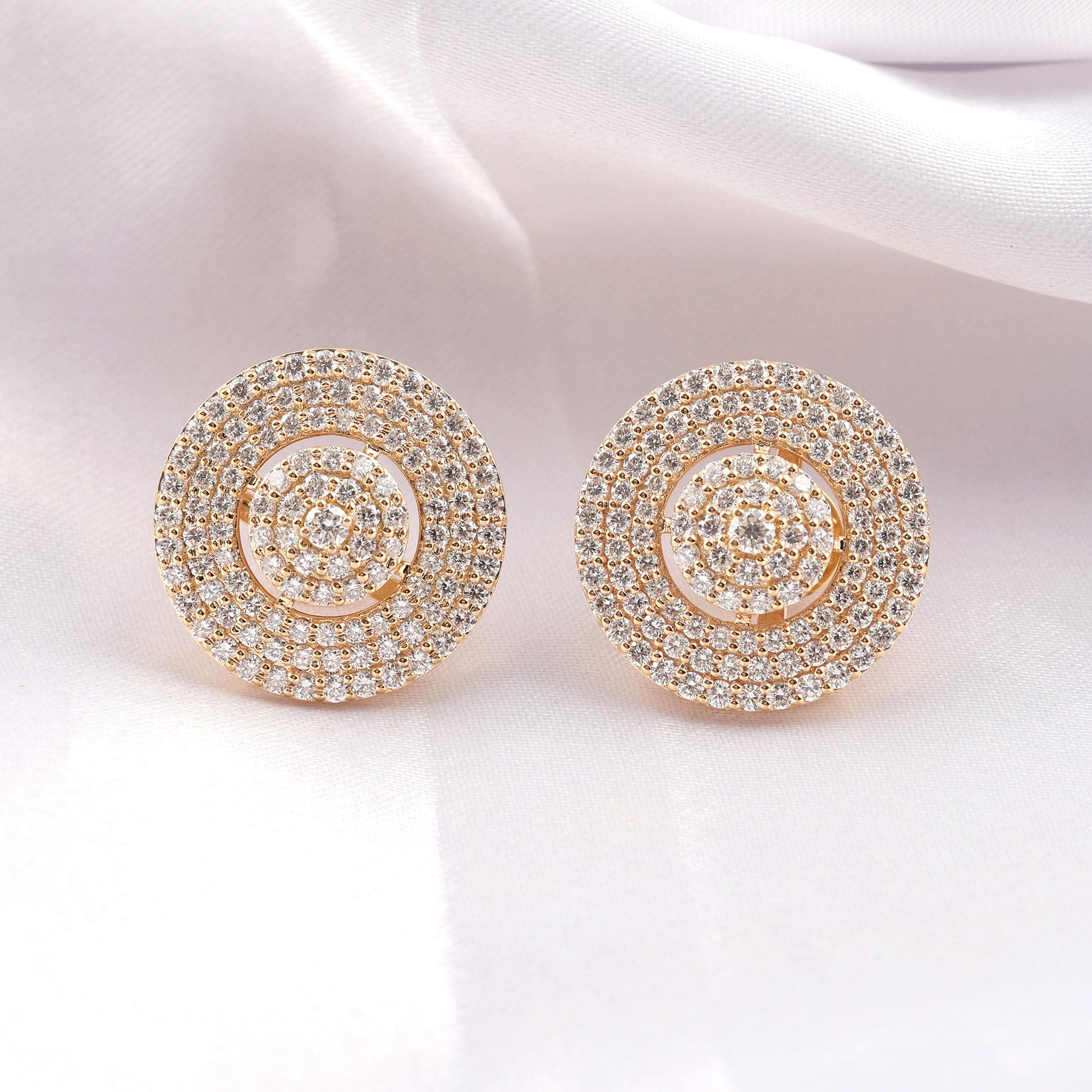 Exquisite Natural Round Diamond Cluster Stud Earrings in Fine Gold