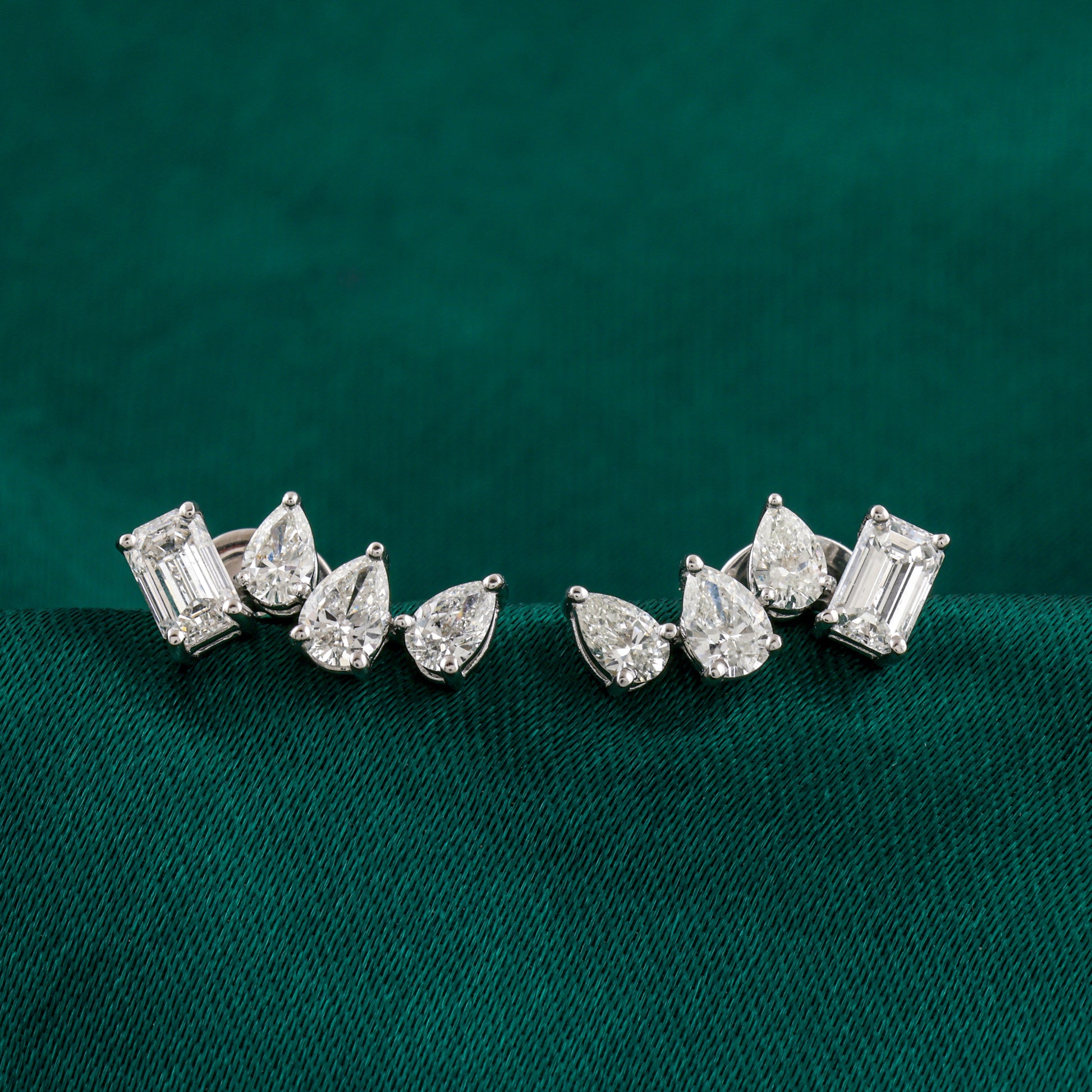 Timeless Natural Diamond Stud Earrings in Fine Gold