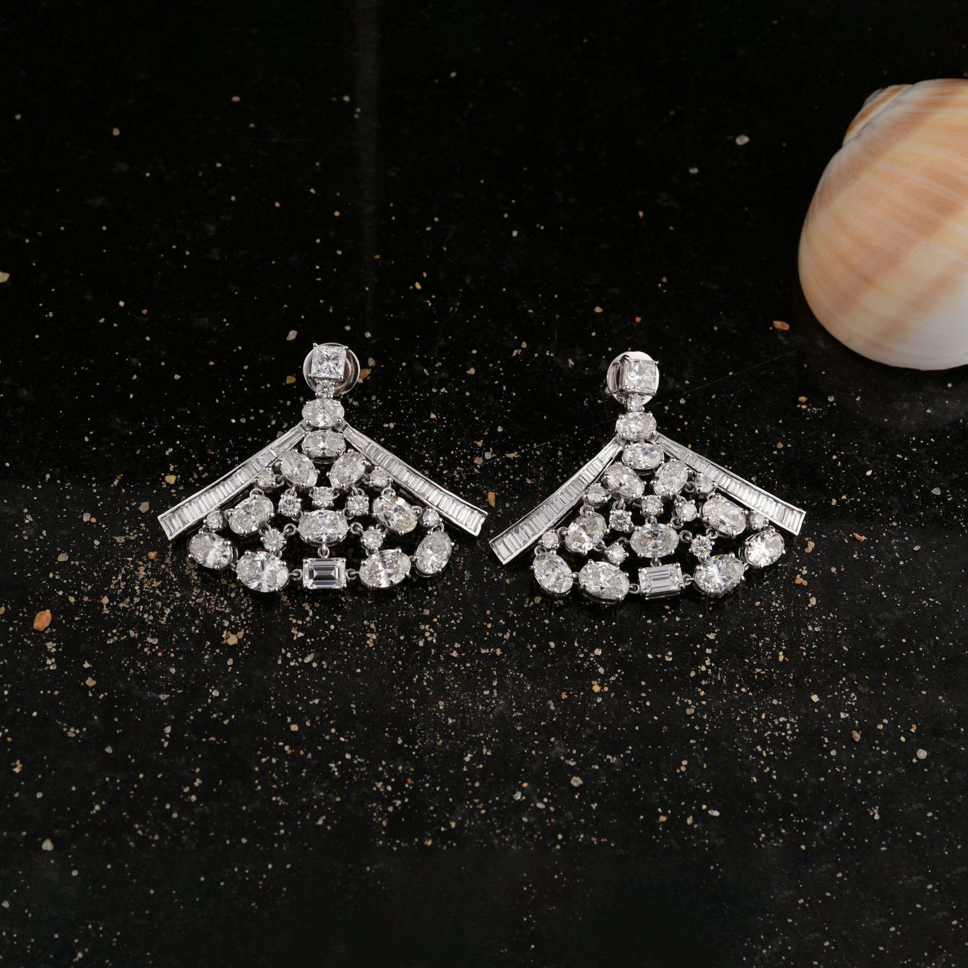 Mixed Cut 12.96Ct Natural Diamond Dangle Drop Earrings In Fine Gold