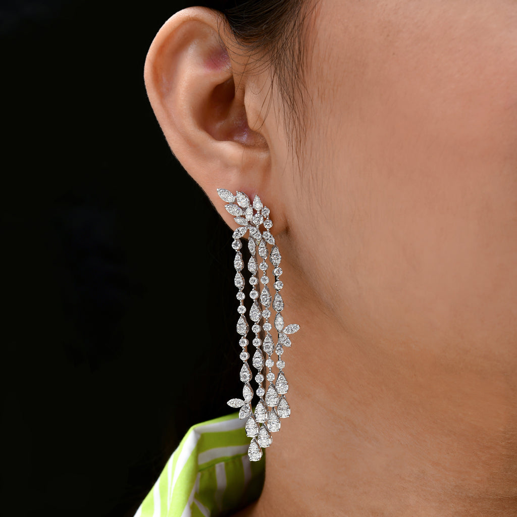 Fine Gold 6.85 Carat Round Cut Diamond Chandelier Dangle Earrings