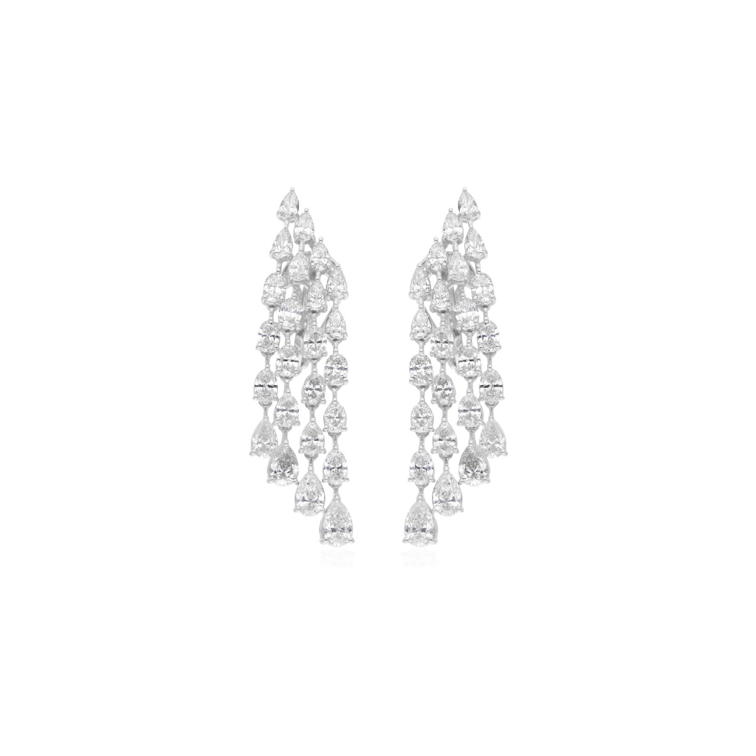 Exquisite Fine Gold 6.27 Carat Pear Oval Diamond Chandelier Earrings