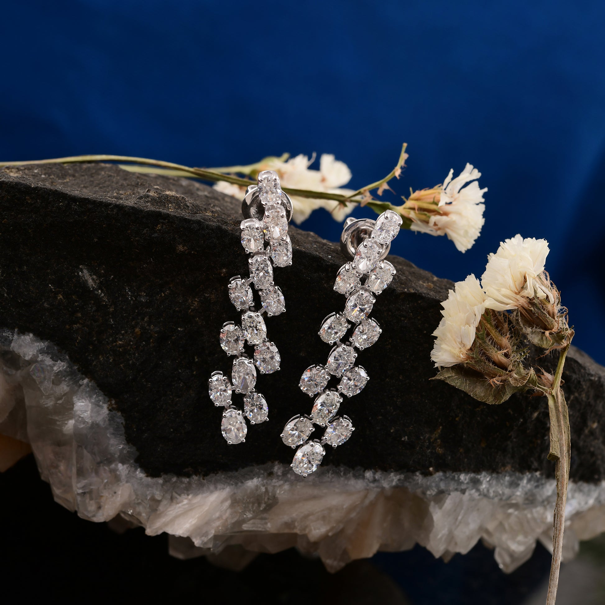 5.89Ct Oval Shape Natural Diamond Dangle Drop Earrings In Fine Gold