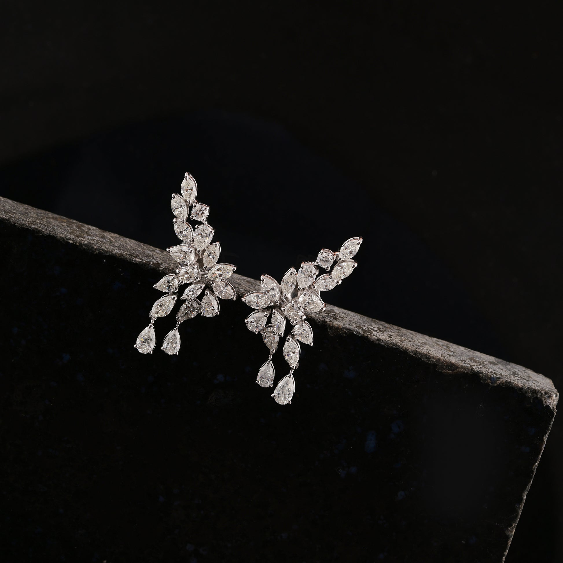 Exquisite Floral Leaf Cluster Diamond Gold Earrings with Drops