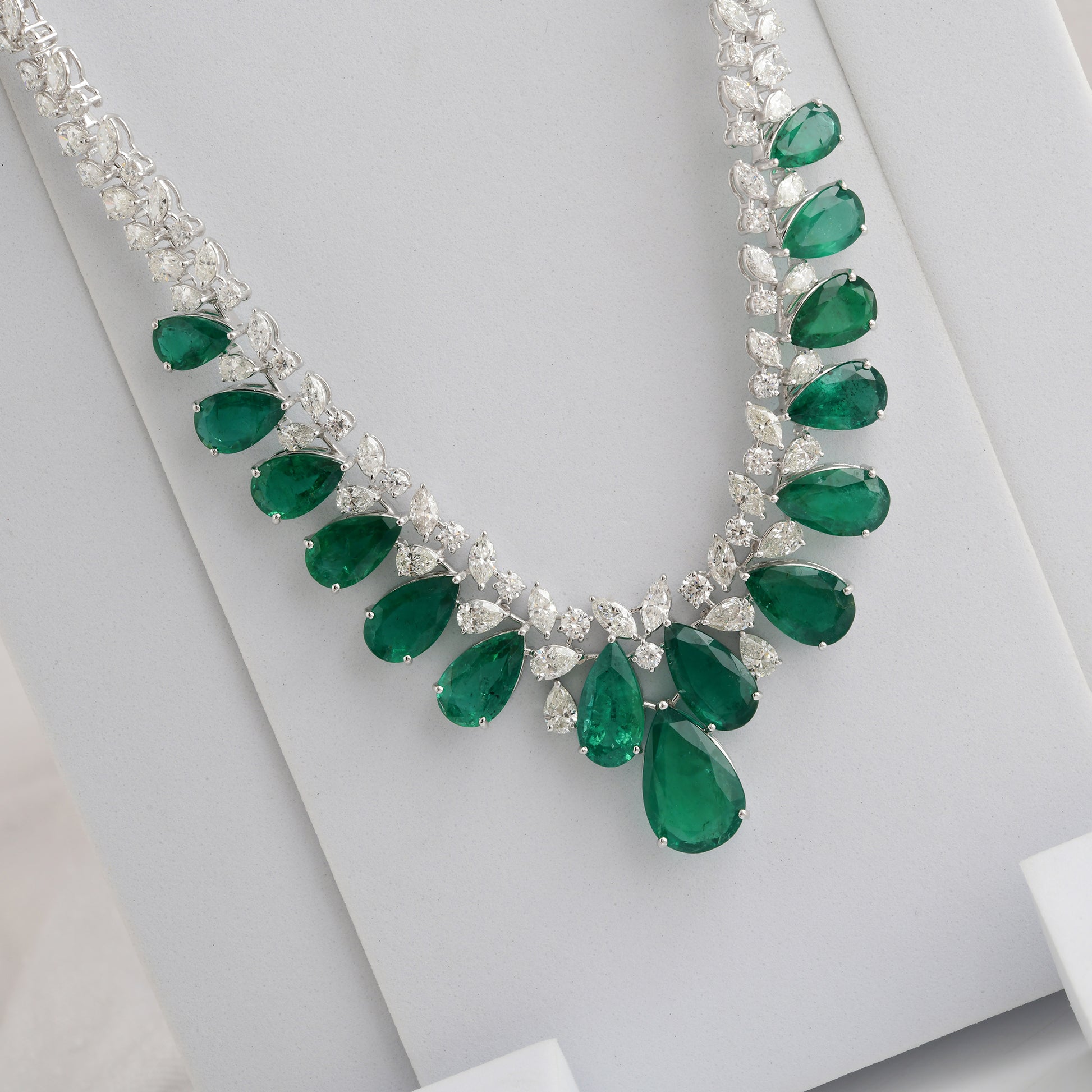 26.83 Tcw Natural SI/HI Diamond Zambian Emerald Statement Necklace