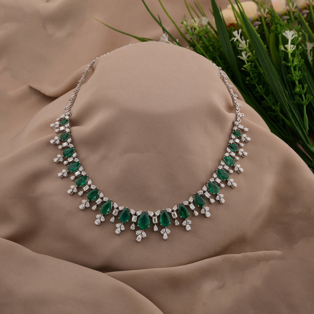 31.56 Tcw Zambian Emerald SI/H Diamond Statement Necklace for Her