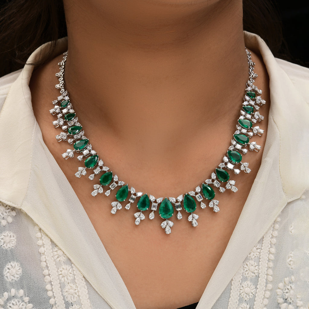 31.56 Tcw Zambian Emerald SI/H Diamond Statement Necklace for Her