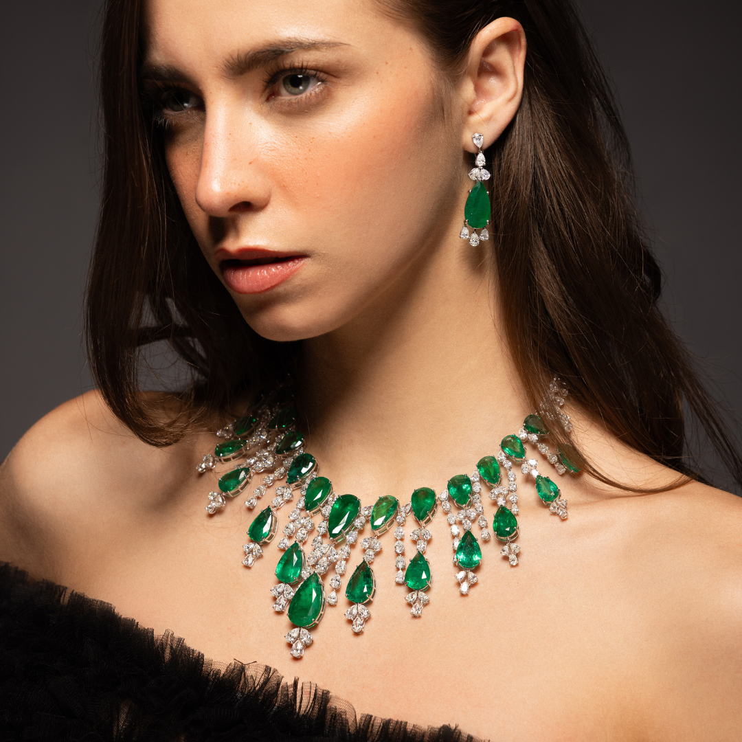 Exquisite Pear Cut Zambian Emerald & Diamond Chandelier Necklace and Earrings