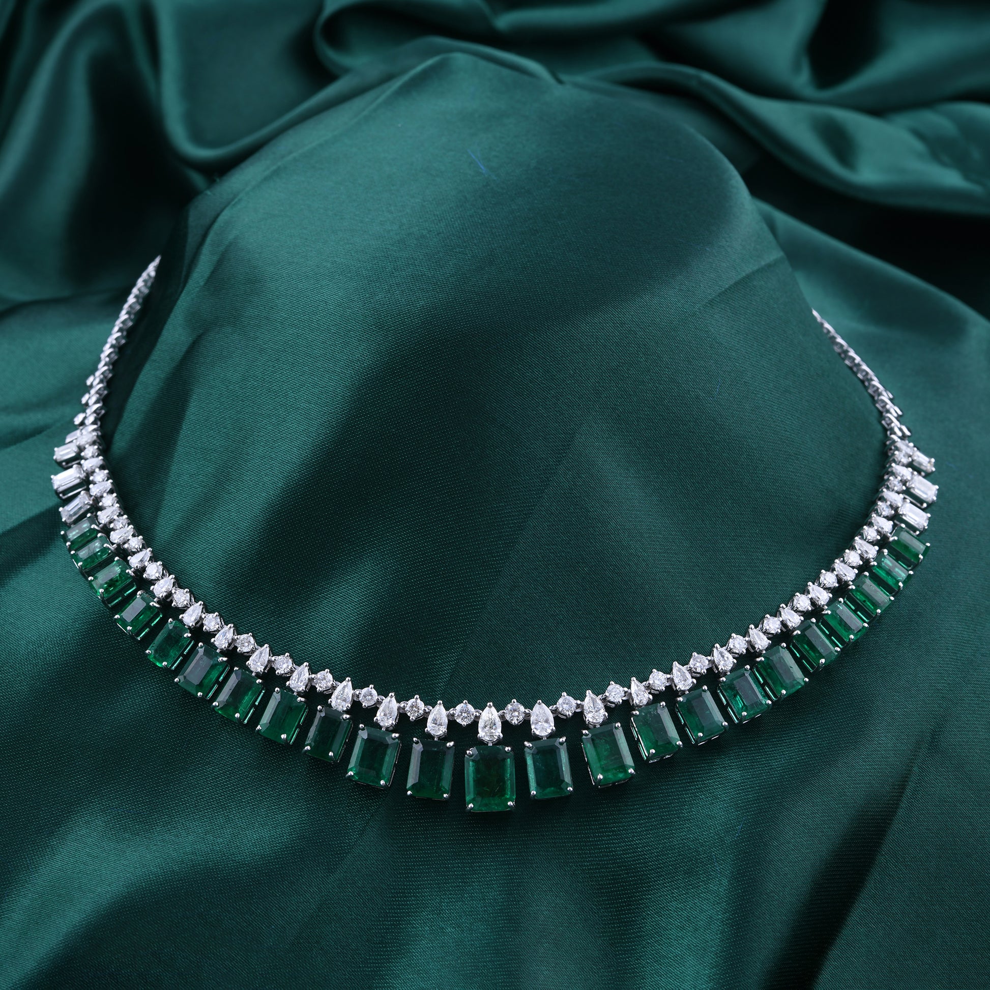 Handcrafted Zambian Emerald and Diamond Solid Gold Necklace