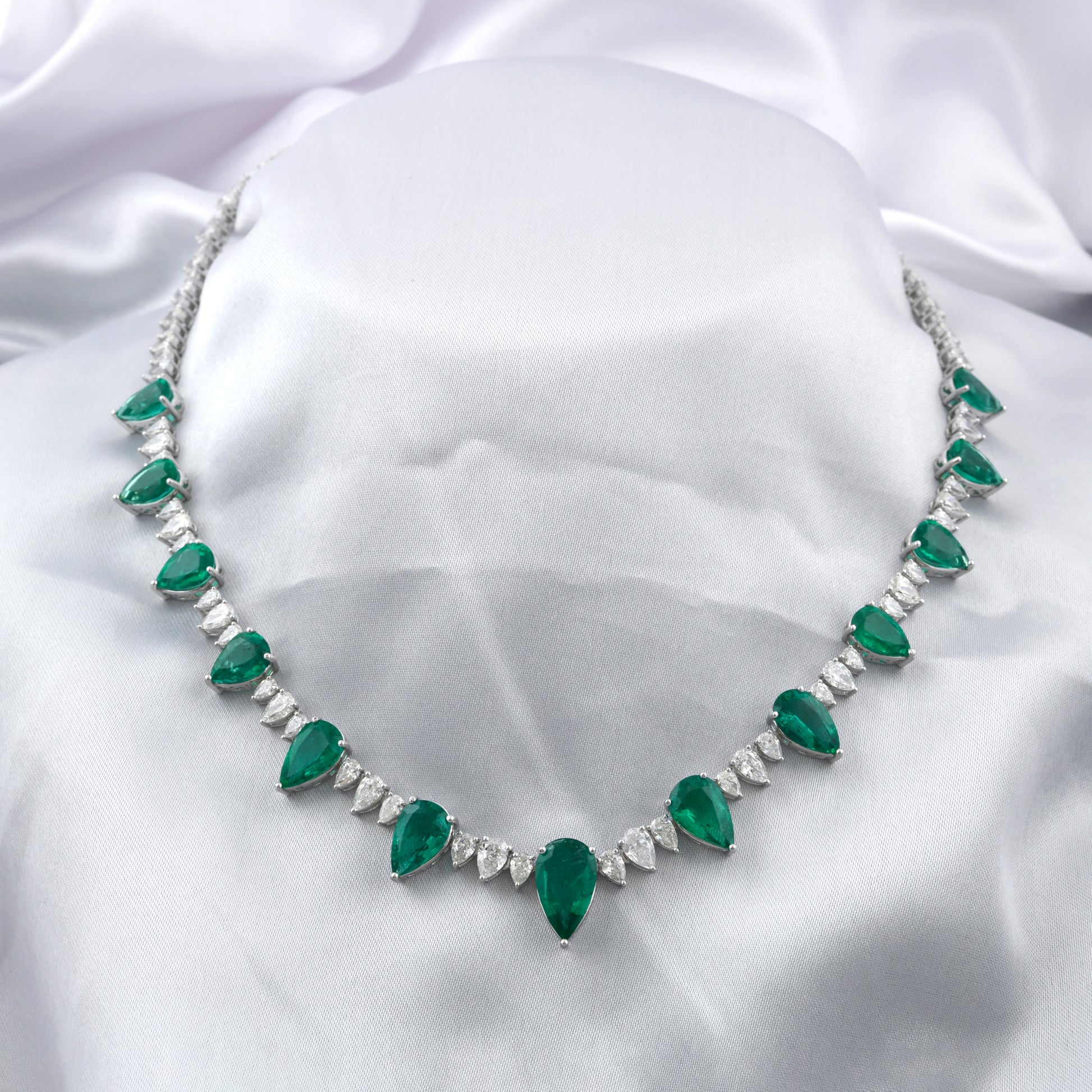 Certified Natural Zambian Emerald Diamond Fine Gold Wedding Necklace