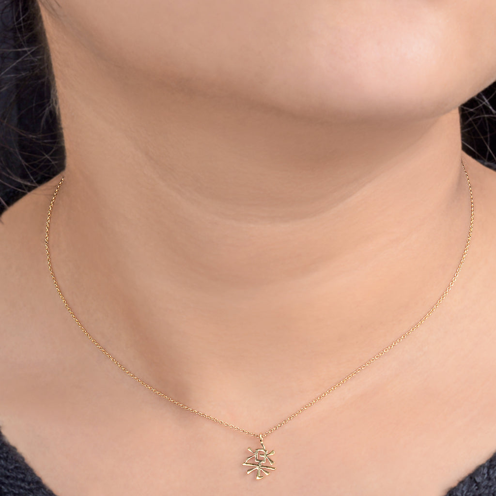 Japanese Symbol Comfortable Charm Pendant Necklace in Fine Gold