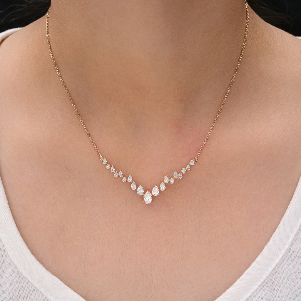 Graduated 2.28Ct Fine Gold Pear Cut Natural Diamond V Shaped Everyday Necklace