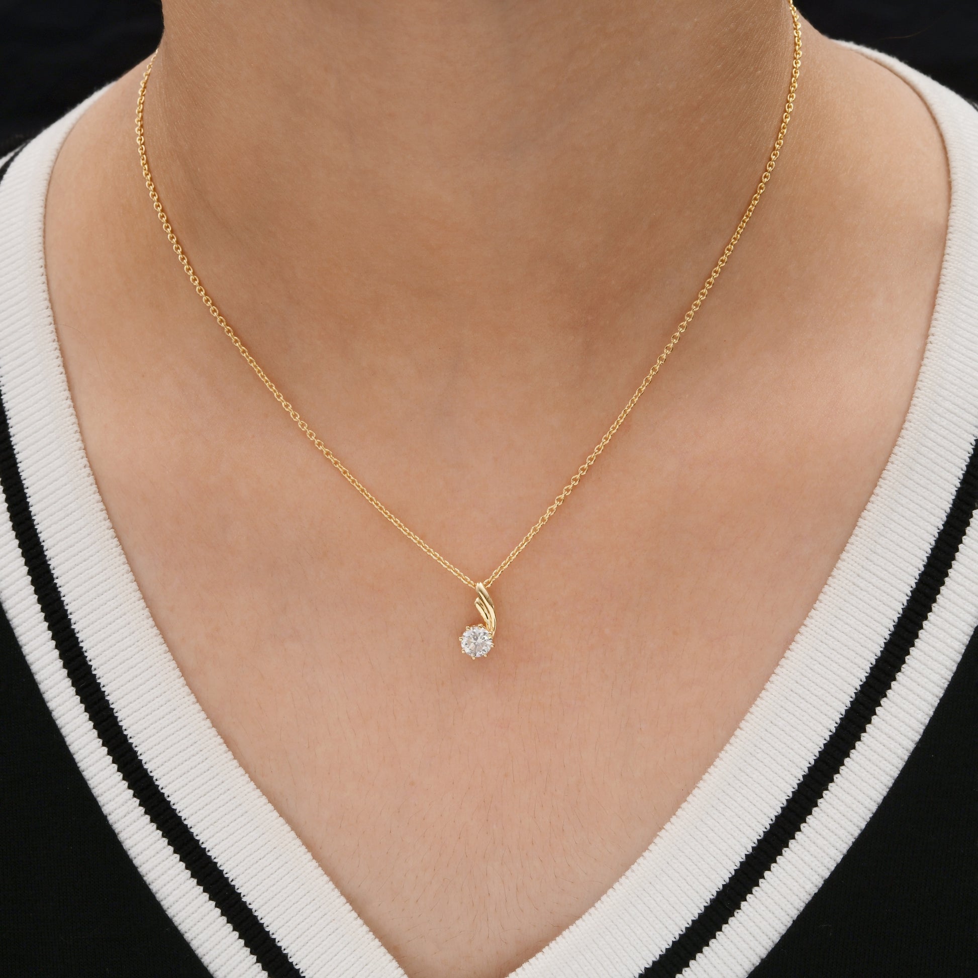 Minimal Solitaire Natural Diamond Pendant Necklace in Fine Gold