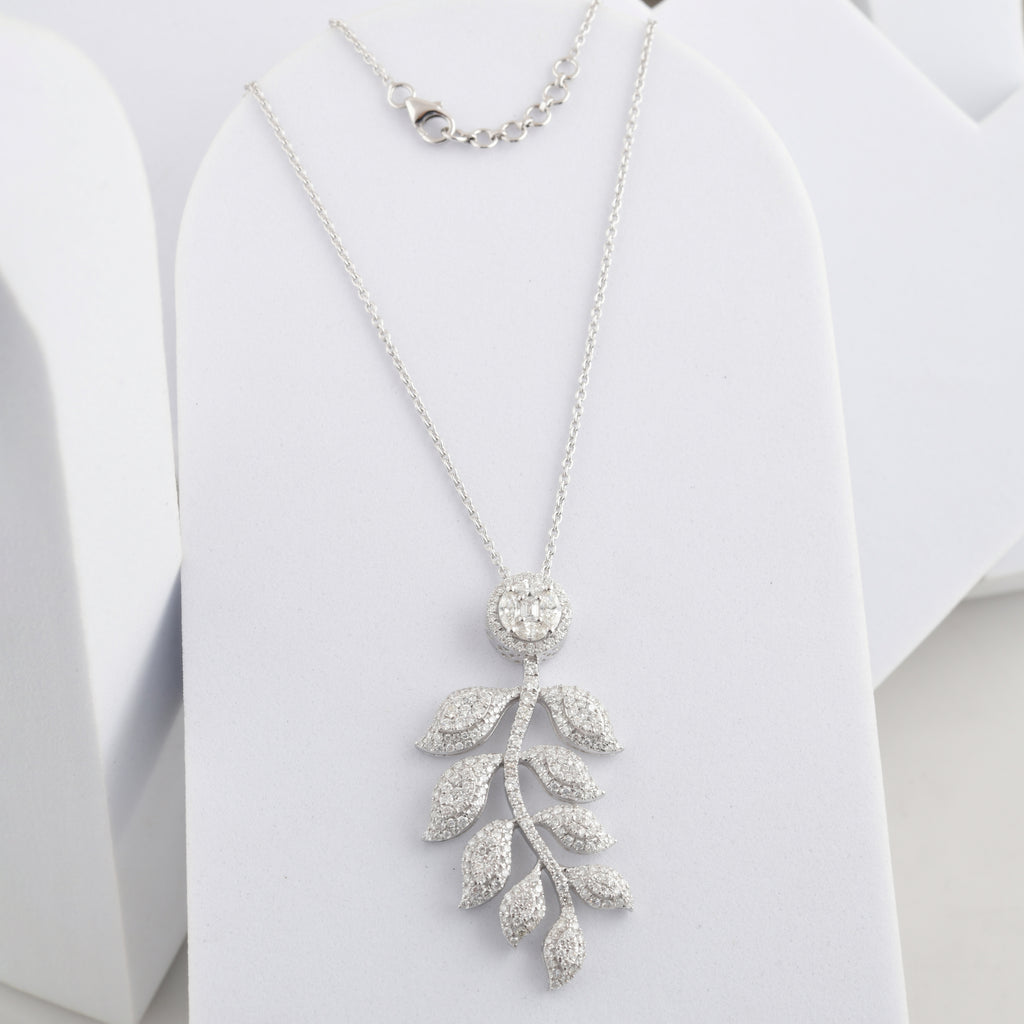 Fine Gold 2.82 Carat Natural Pave Diamond Leaf Pendant Chain Necklace