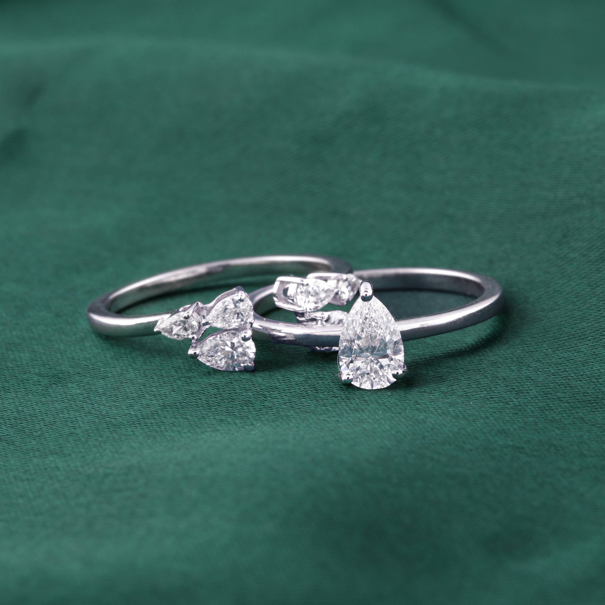 Timeless Pear Shaped SI Clarity HI Color Natural Diamond Ring Set