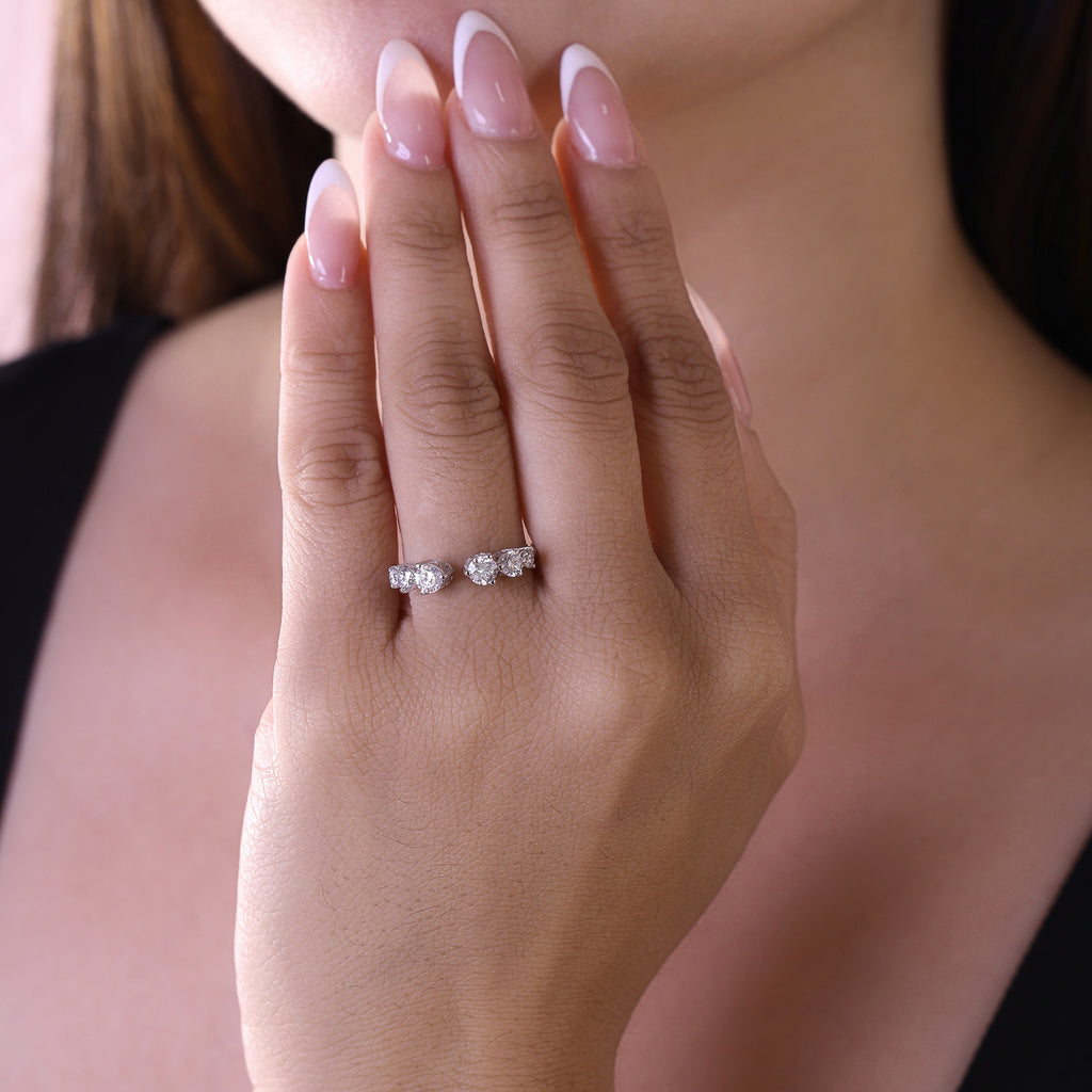 Certified Fine Gold Open Ring with Brilliant Round Cut Diamonds