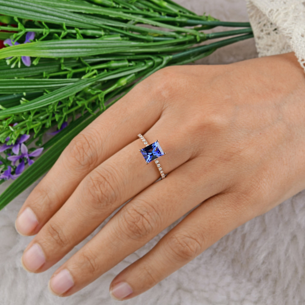 Natural Diamond Emerald Cut Tanzanite Gemstone Fine Gold Ring