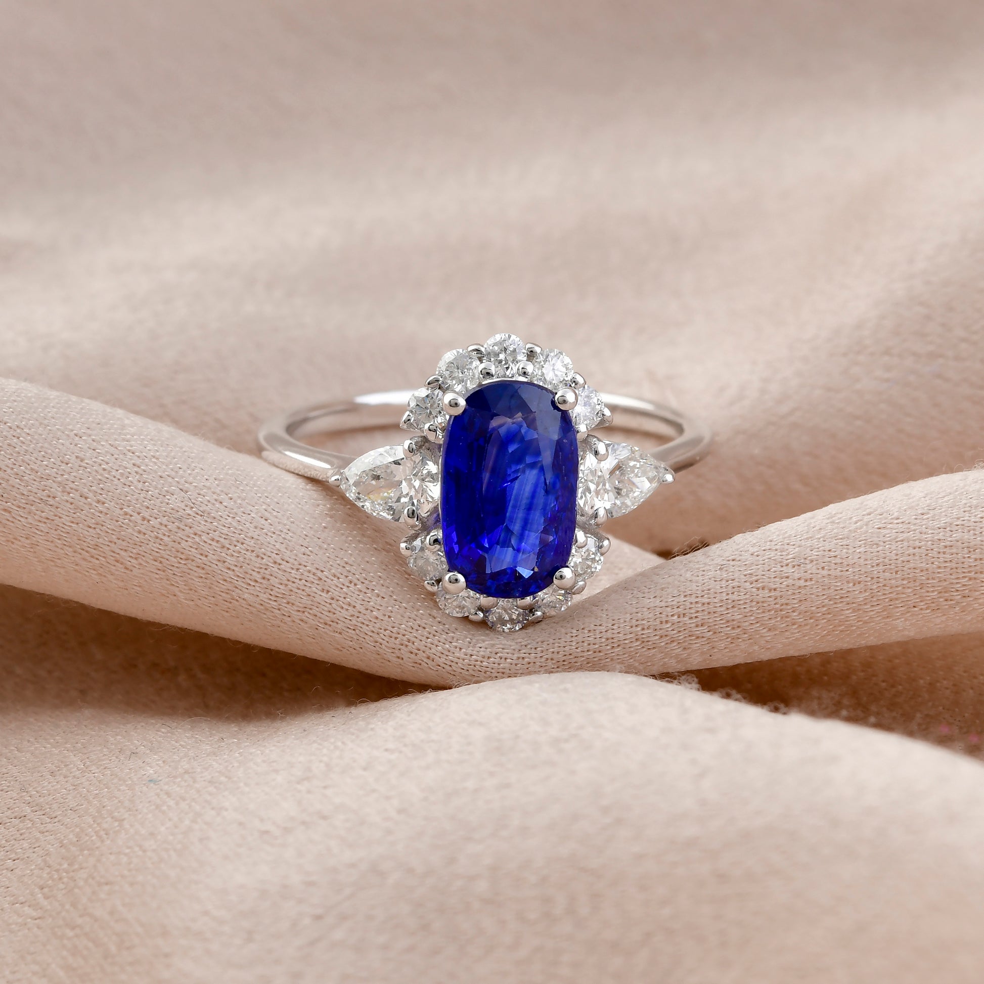Oval Cut 2.70Tcw Blue Sapphire Diamond Engagement Gold Ring