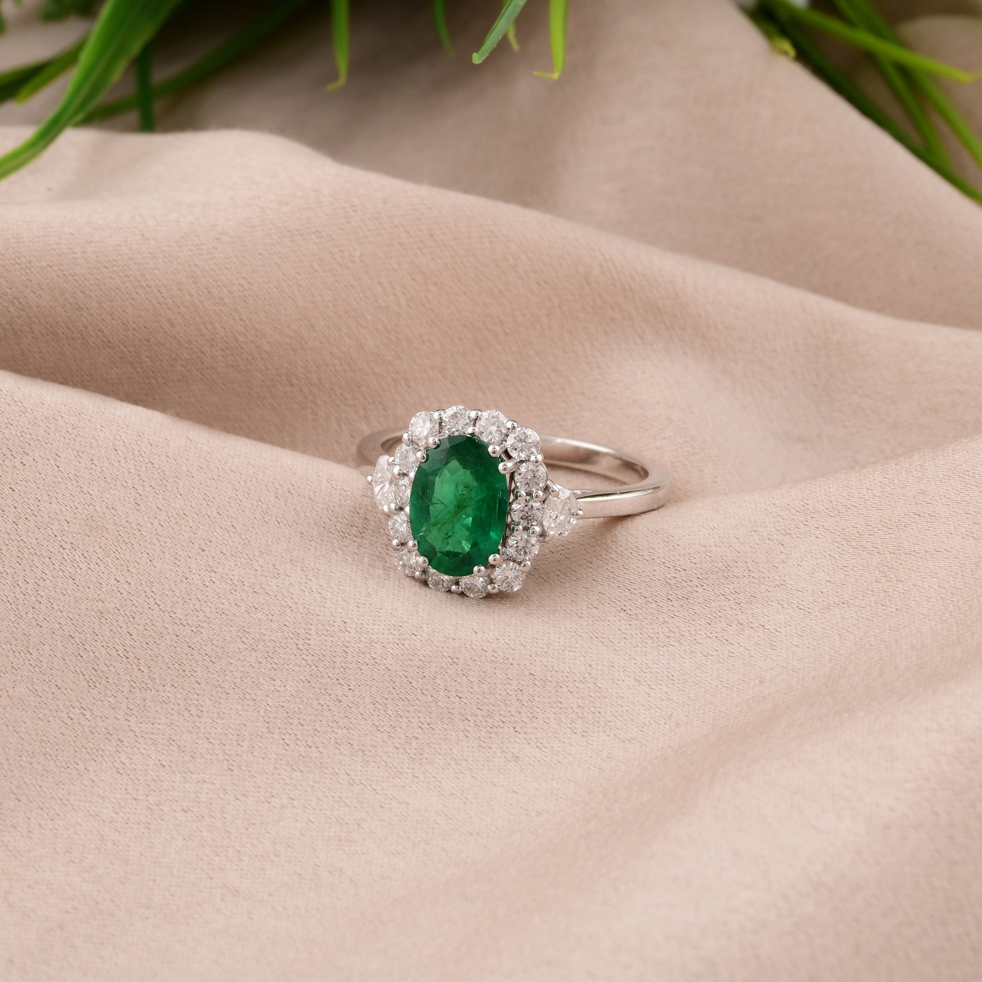 Oval Cut 1.41 Carat Halo Emerald & Diamond Engagement Gold Ring
