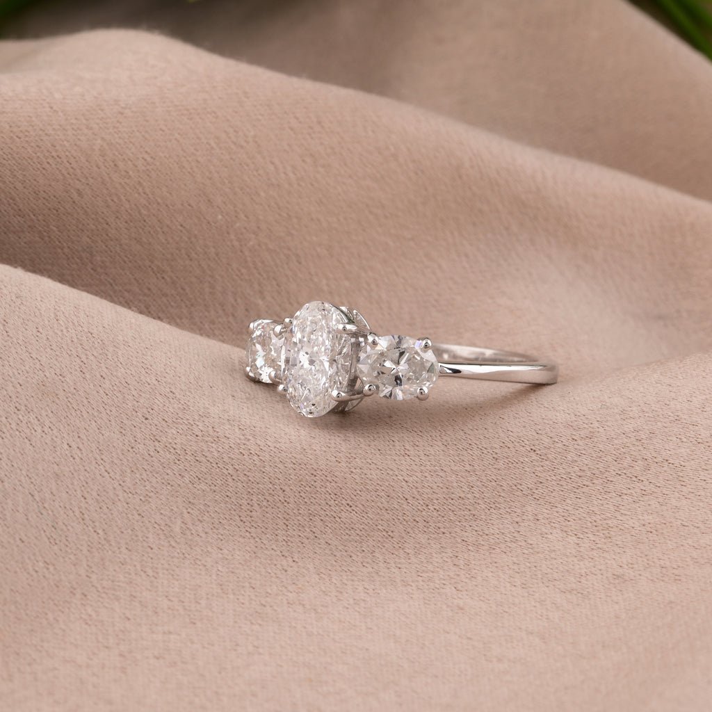 Oval Cut Three Stone Wedding Diamond Fine Gold Ring