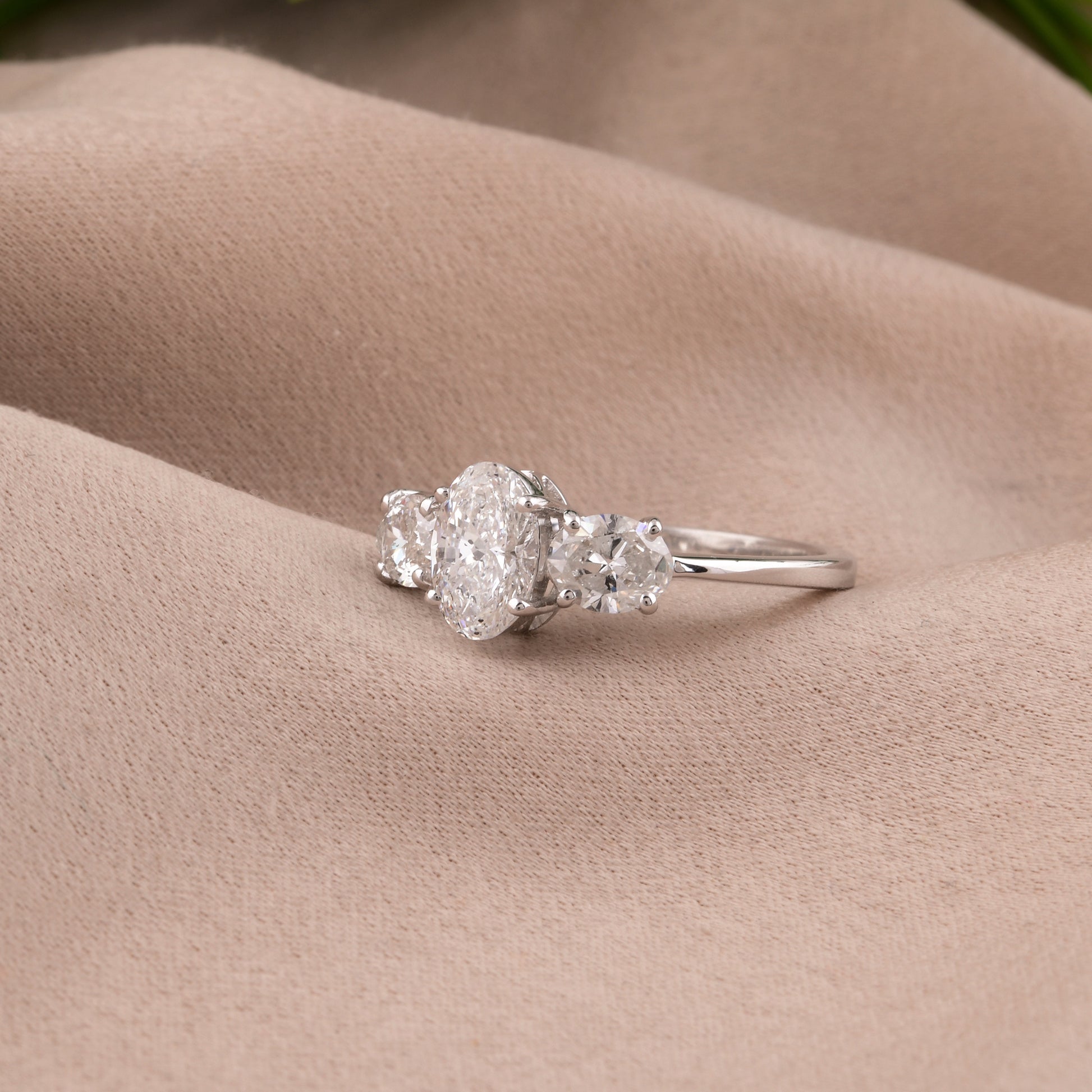 Oval Cut Three Stone Wedding Diamond Fine Gold Ring