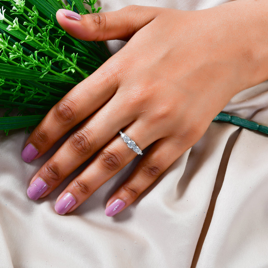 Brilliant Round Cut Natural Diamond Gold Engagement Band Ring