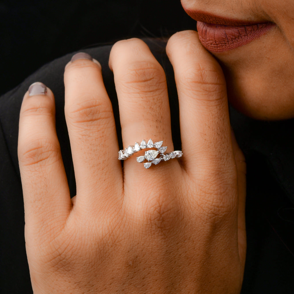 Unique 0.97 Ct SI/HI Clarity Pear Cut Diamond Cluster Gold Ring