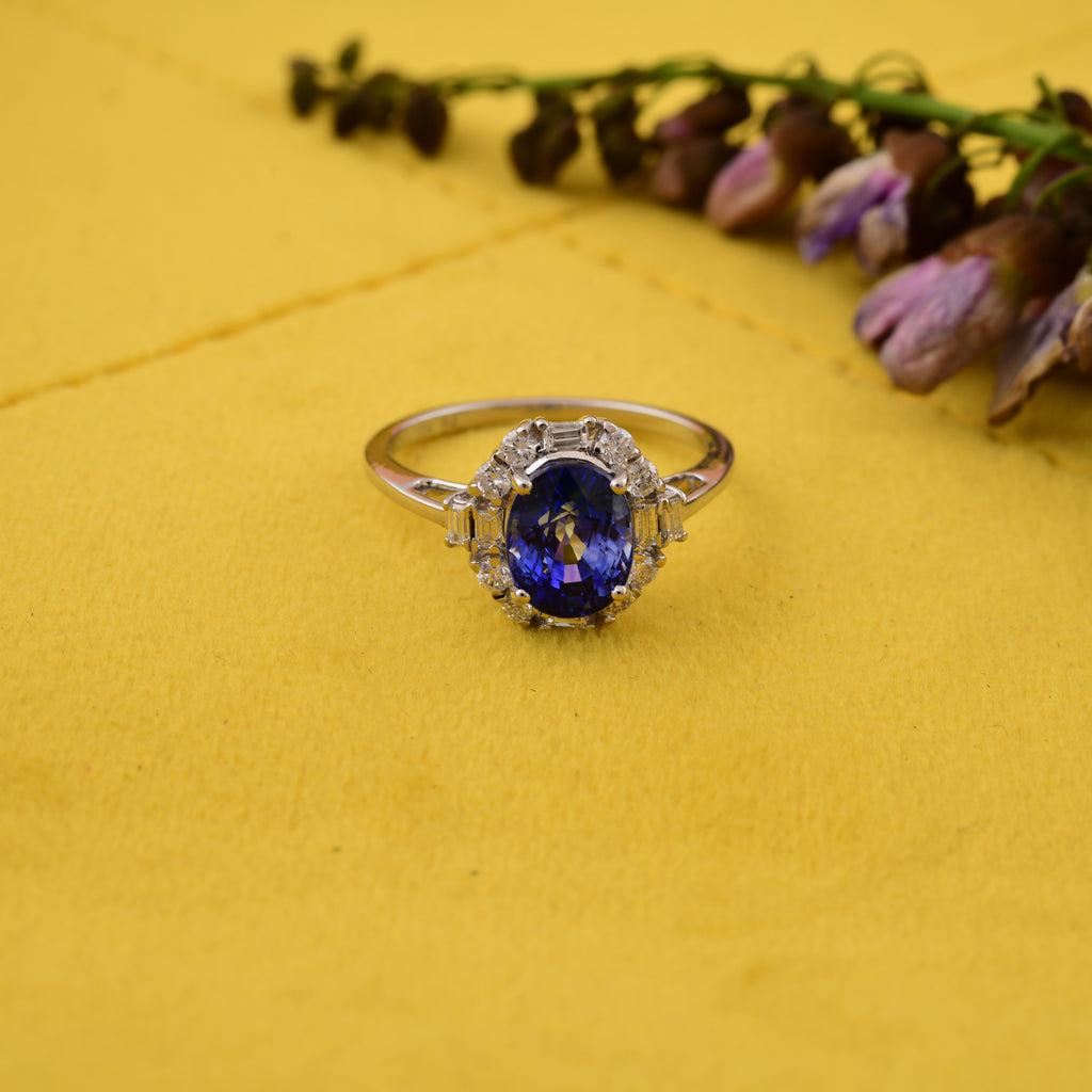 3.41 TCW Natural HI/SI Diamond Oval Cut Blue Sapphire Solid Gold Ring