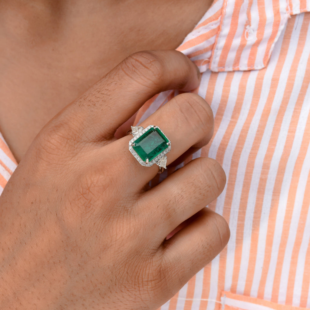 4.65 Tcw Zambian Emerald SI/HI Diamond Cocktail Ring for Anniversary