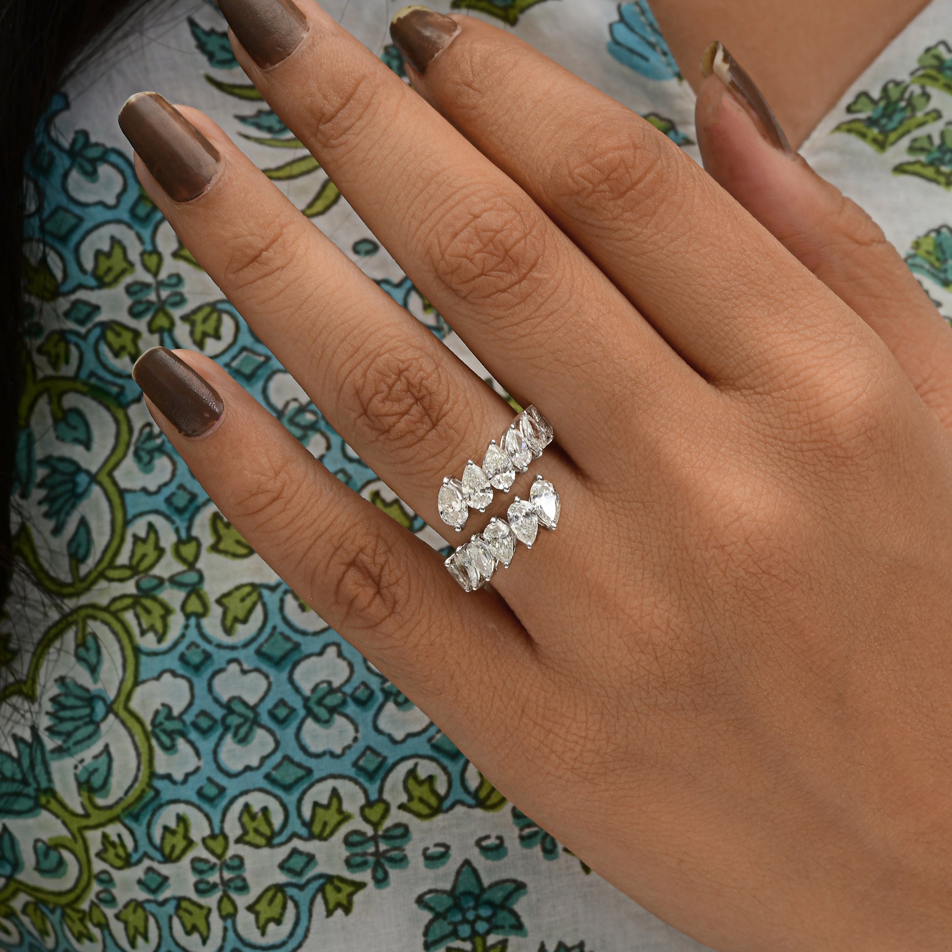 Fine Gold 2.92 Carat Pear Shaped Diamond Open Cuff Crossover Wedding Ring