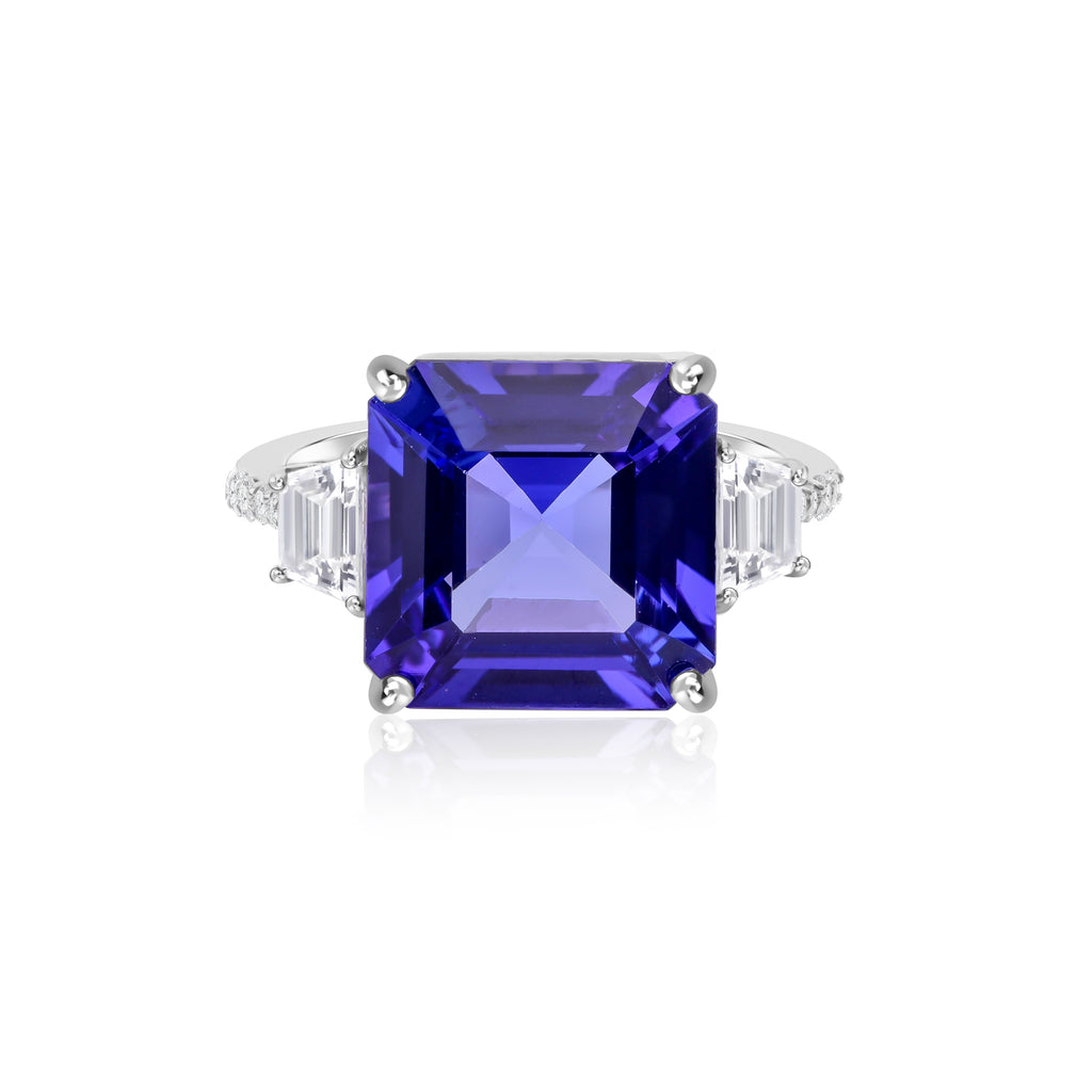 Tanzanite and Natural Diamond Ring in 18K Fine Gold