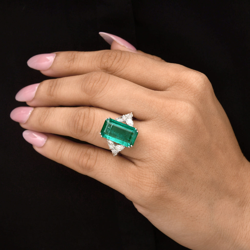 7.72TCW Zambian Emerald Halo Diamond Cocktail Gold Wedding Ring