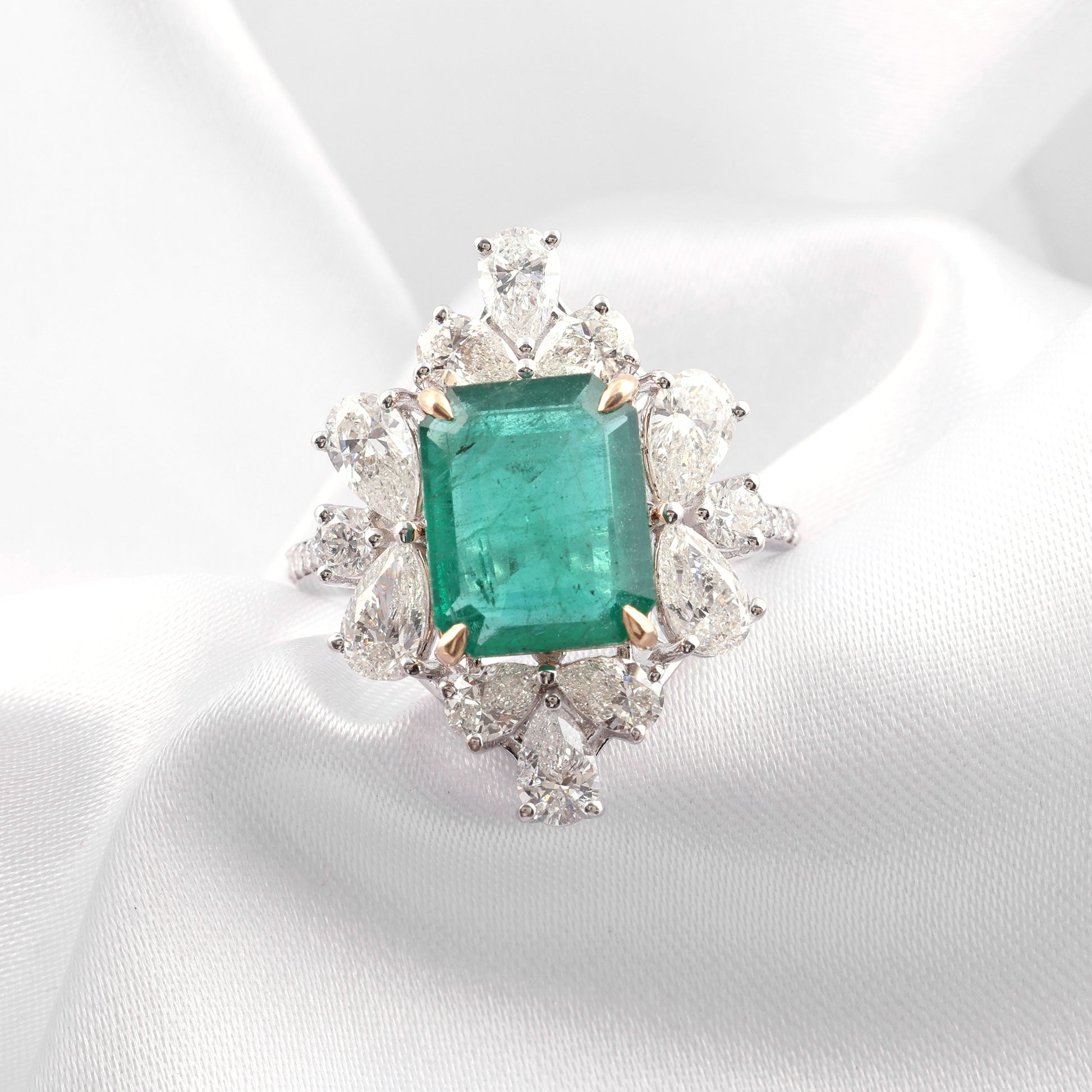 Luxury Zambian Emerald & Natural Diamond Fine Gold Halo Cocktail Ring