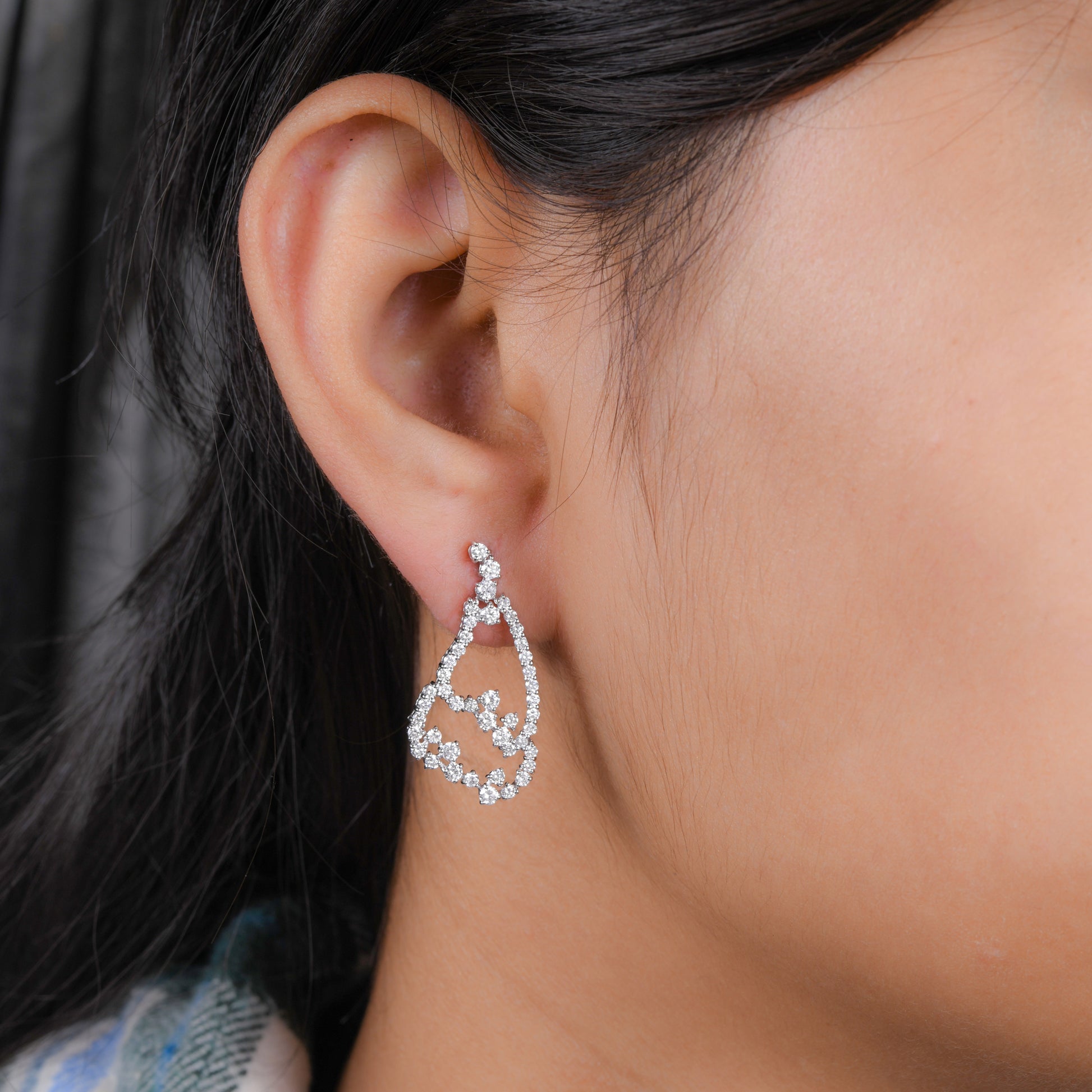 Round Brilliant Cut Filigree 1.75Ct Natural Diamond Dangle Earrings