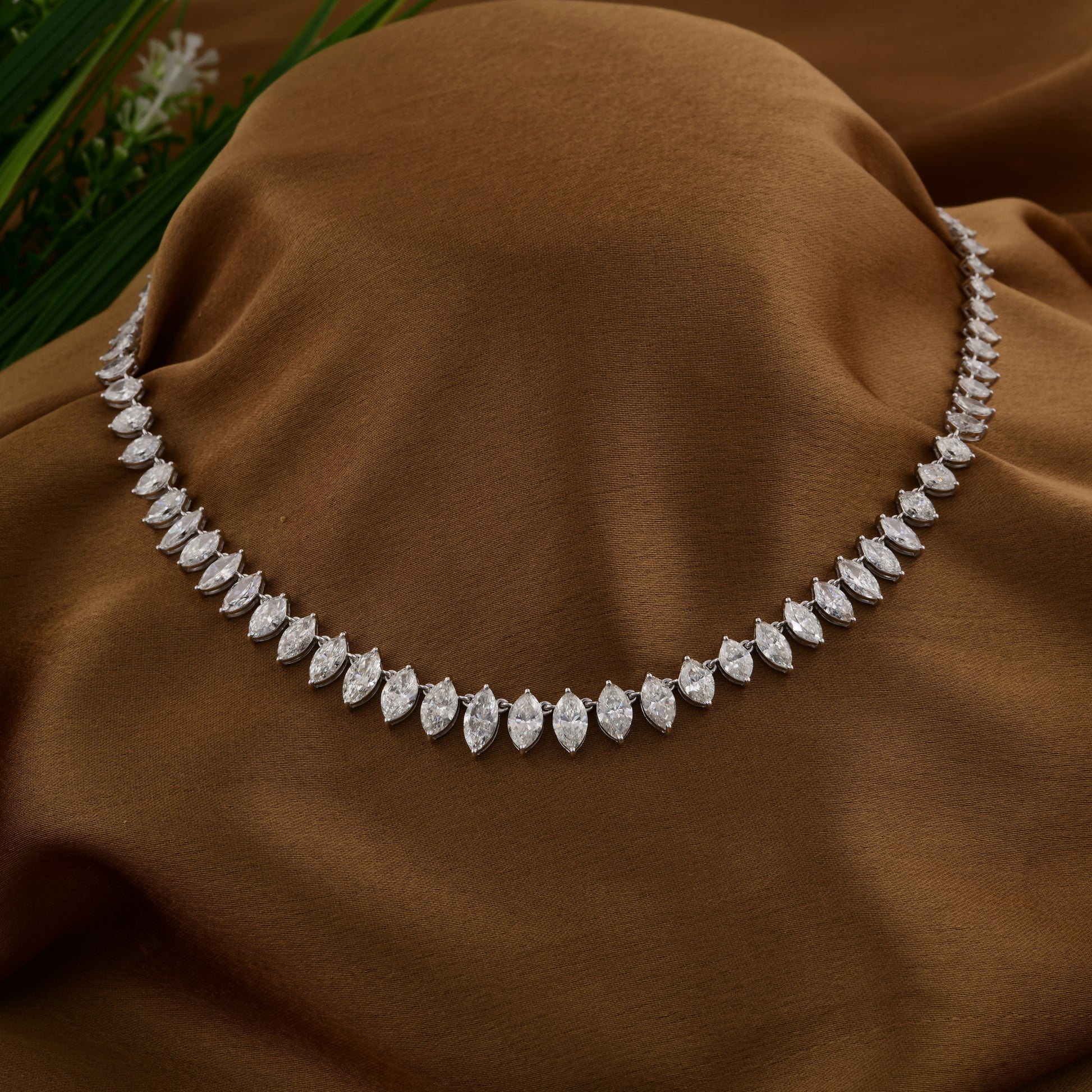 Solid Gold 14.87Ct Marquise Cut Statement Natural Diamond Bridal Necklace