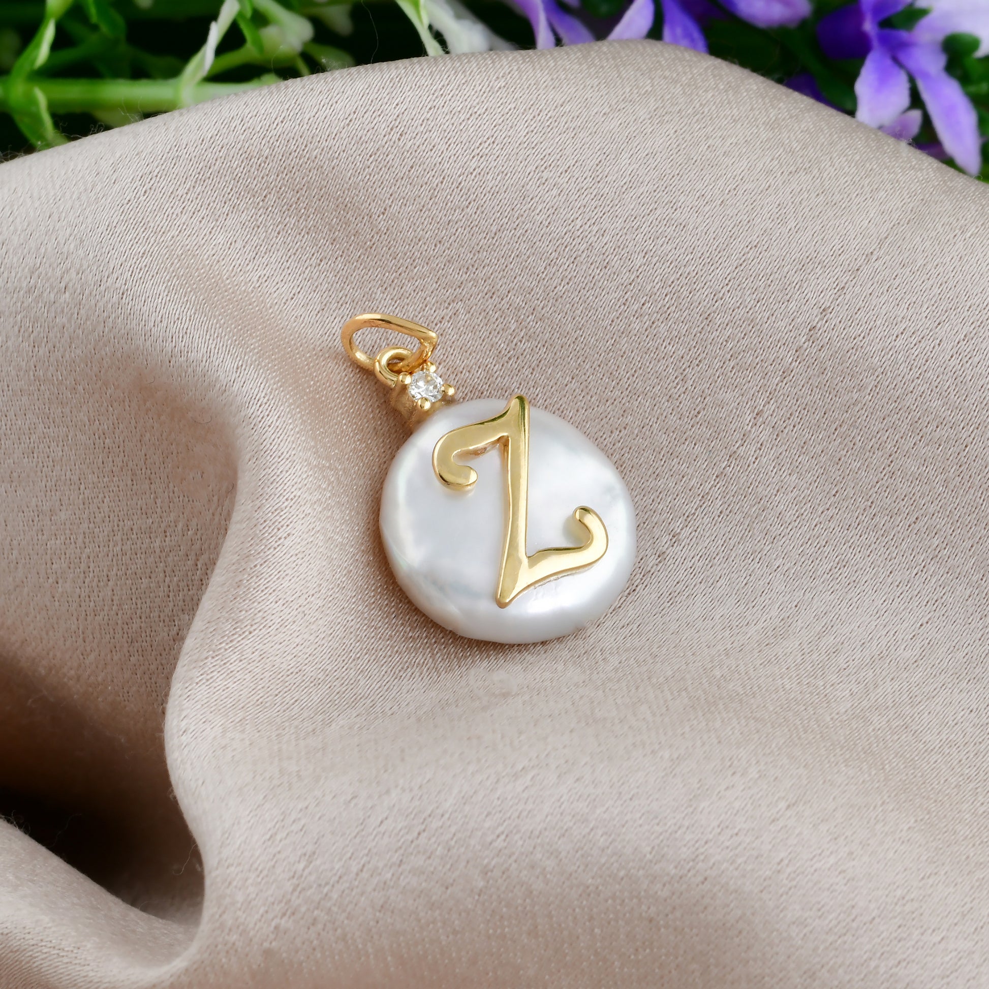 Natural Diamond 6.46Ct Pearl Stone Initial Z Charm Pendant