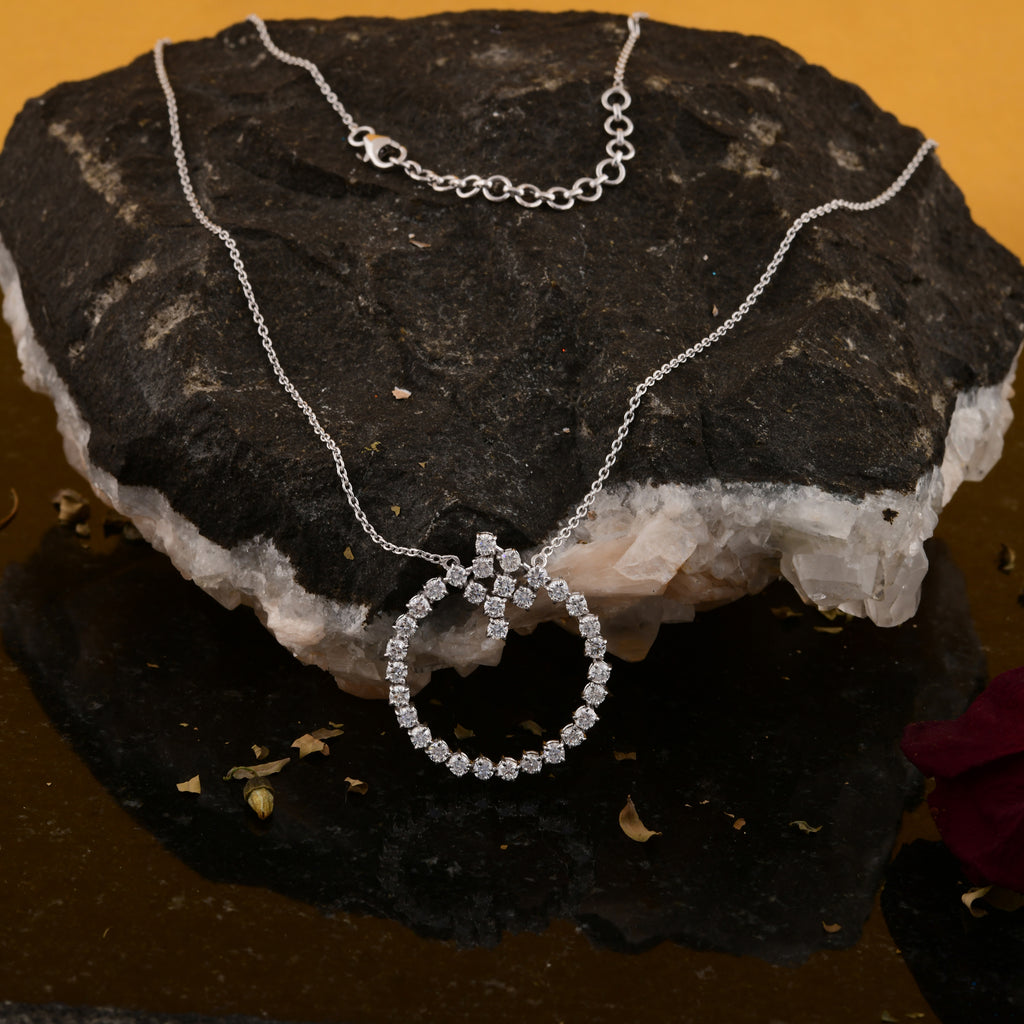 Circle Shape Natural 1.92Ct Round Cut Diamond Pendant Chain Necklace In Fine Gold