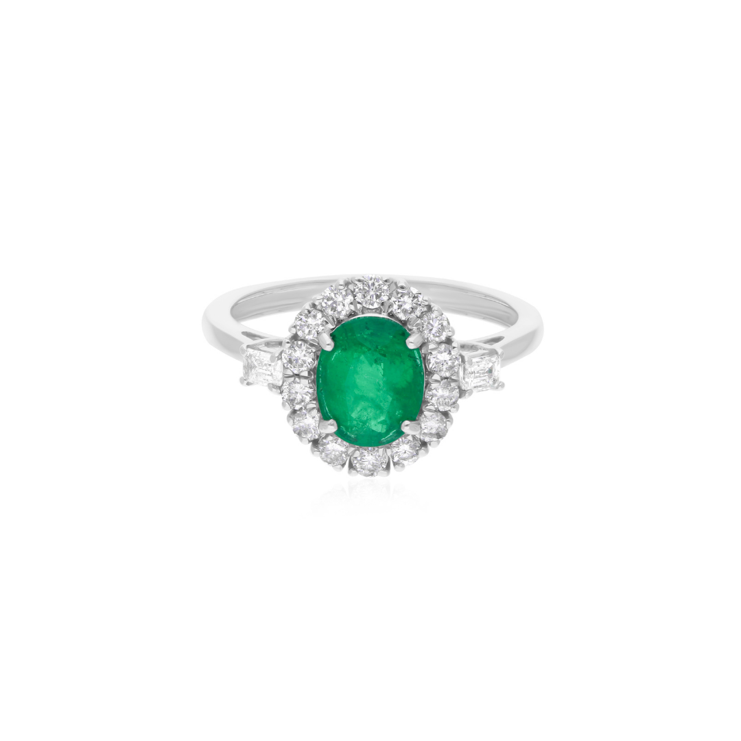Exquisite 2.01Tcw Oval Cut Emerald Ring With Halo Diamond Accents In Fine Gold