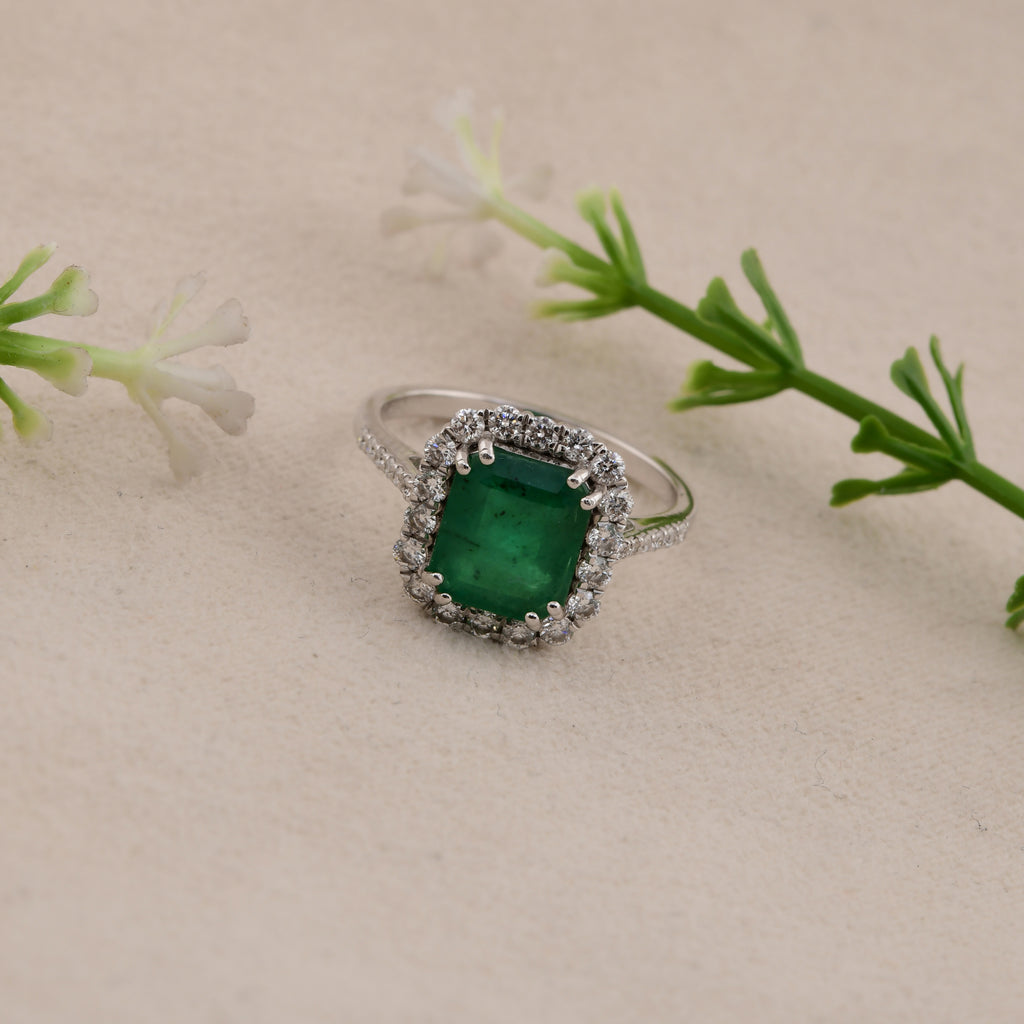 Genuine Zambian Emerald SI Clarity HI Color Natural Diamond Gold Ring