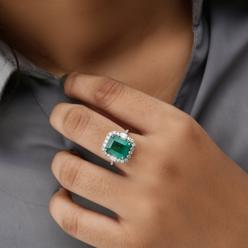 5.38Tcw SI Clarity HI Color Real Diamond Zambian Emerald Gold Ring